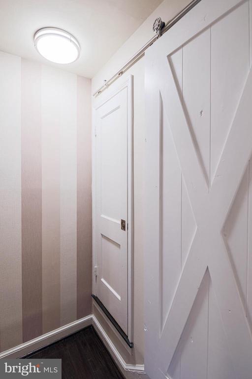 Building Photo - 718 S Payne St