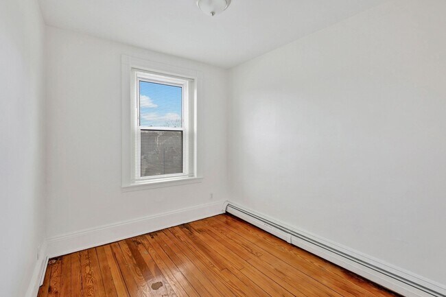 Building Photo - 866 Huntington Ave