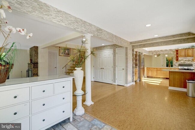 Building Photo - 3714 Hummer Rd