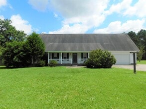 Building Photo - 139 Hewitt Rd