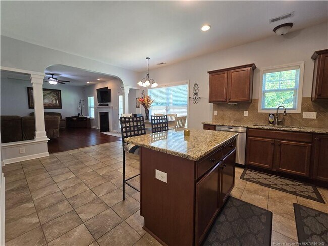 Building Photo - 410 Sedgefield Dr