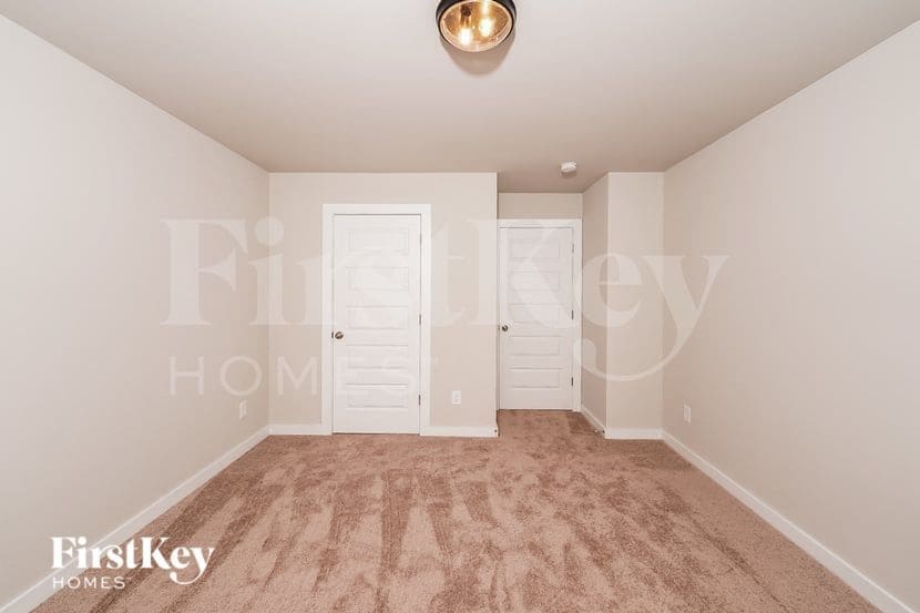 Building Photo - 1325 Brookhaven Dr