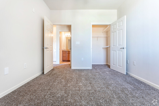 Bedroom - Langwick Senior Residence