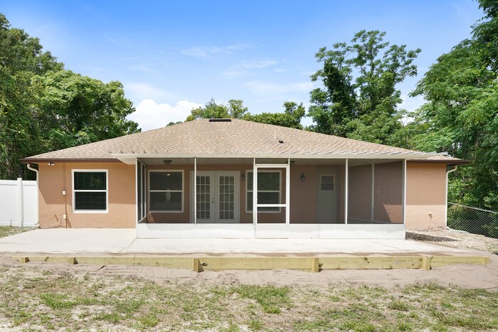 Building Photo - 927 Westline Ave