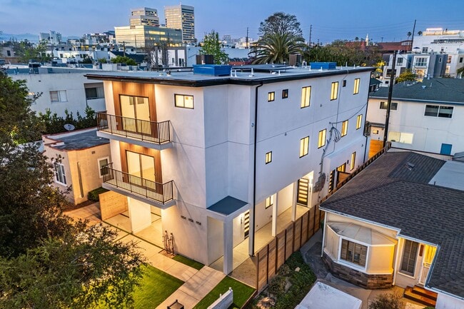 Building Photo - 1954 Purdue Ave