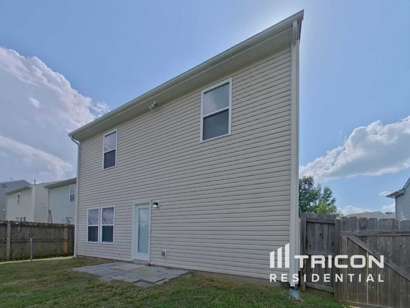Building Photo - 11215 Breezehill Ln