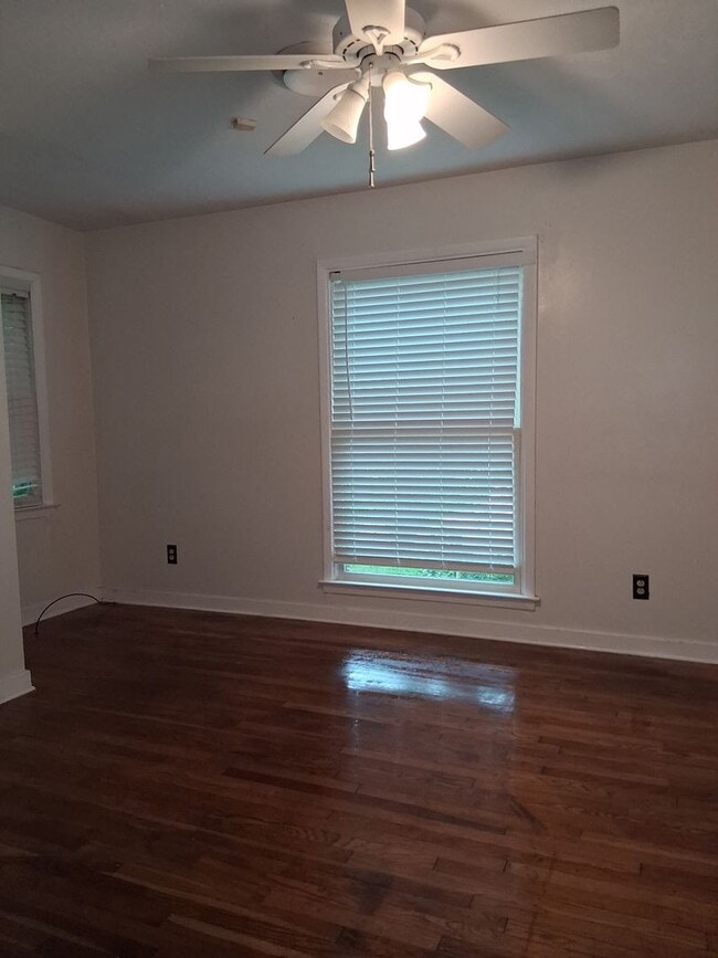 Building Photo - 3bed 2 bath in North East Jxn