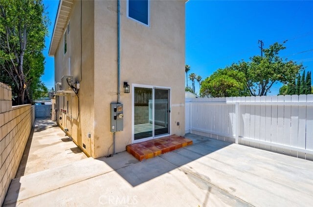 Building Photo - 15005 Badlona Dr