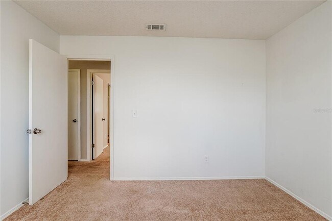 Building Photo - 155 Sandalwood Dr