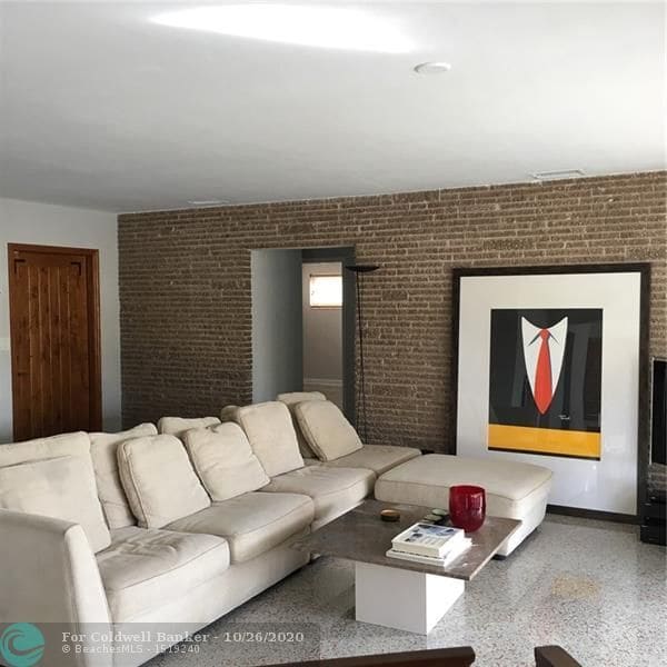 Building Photo - 1774 NE 20th St