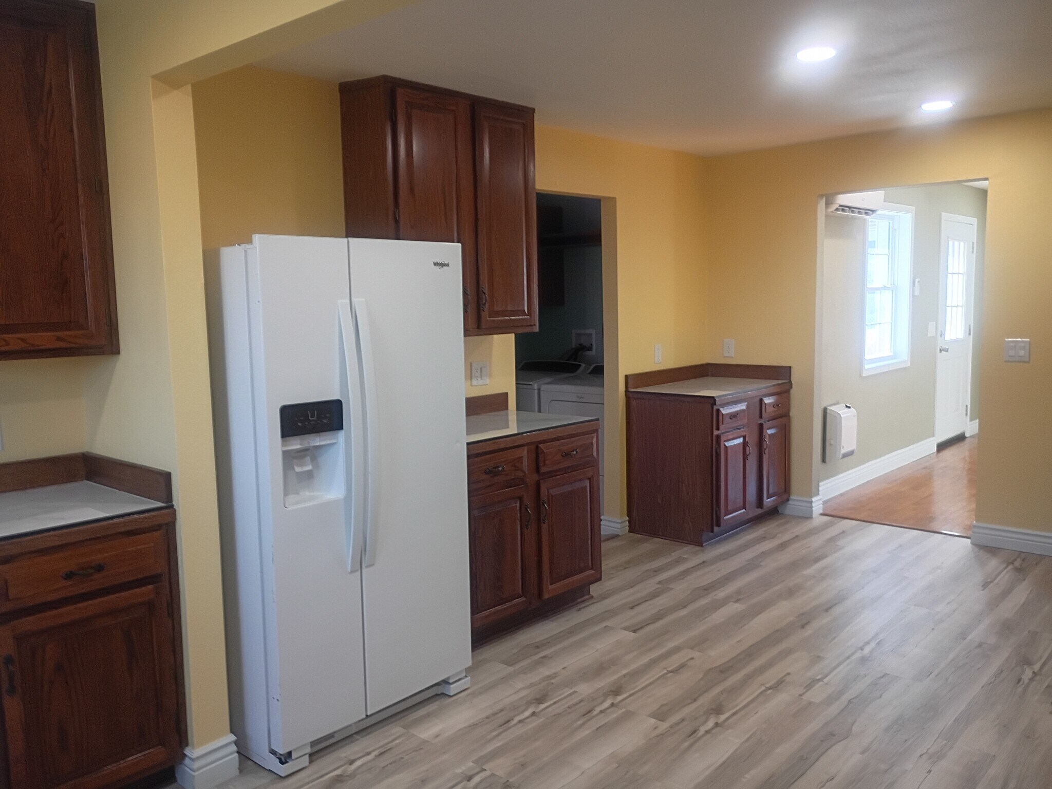 Building Photo - 914 Jackson St