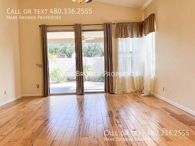 Building Photo - 941 N Florence Dr