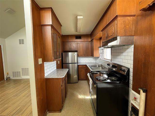 Building Photo - 409 Royal St