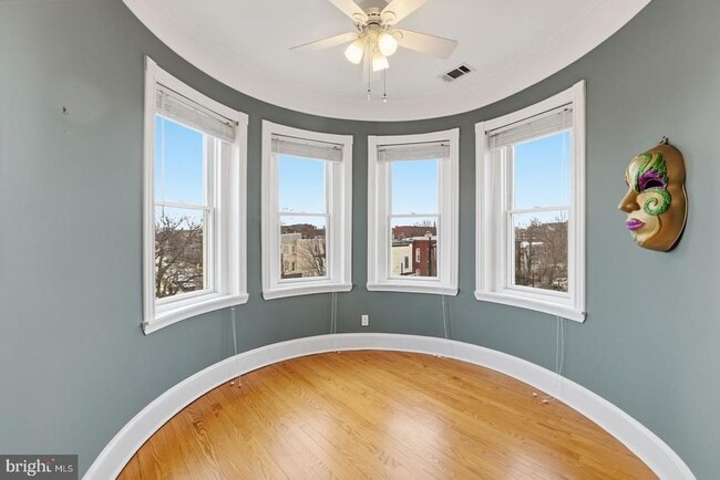 Building Photo - 949 S St NW