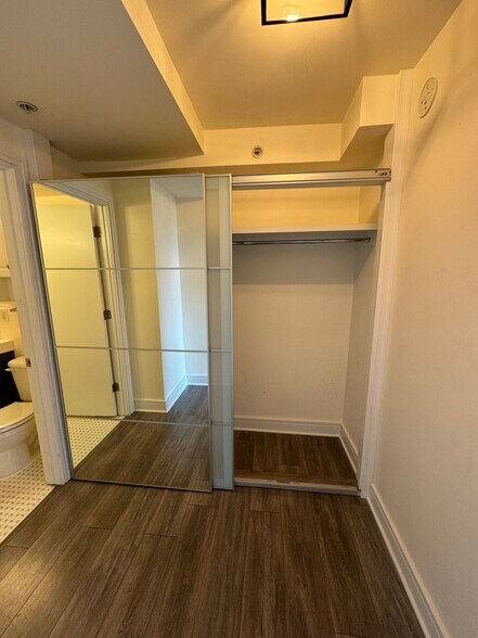 Building Photo - 800 4th St SW