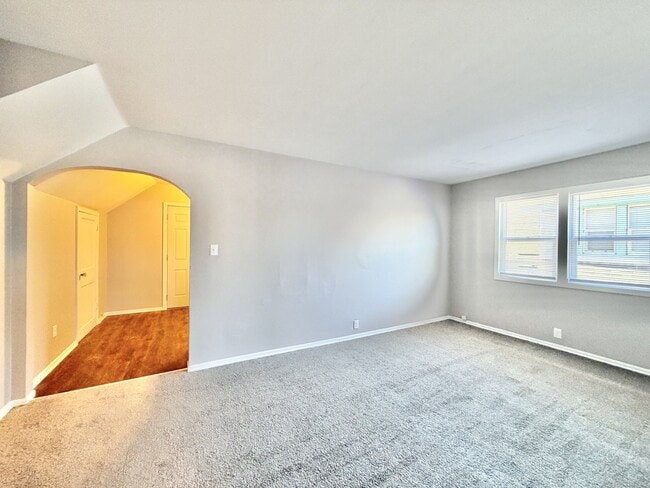 Building Photo - 1310 Copeland Ave