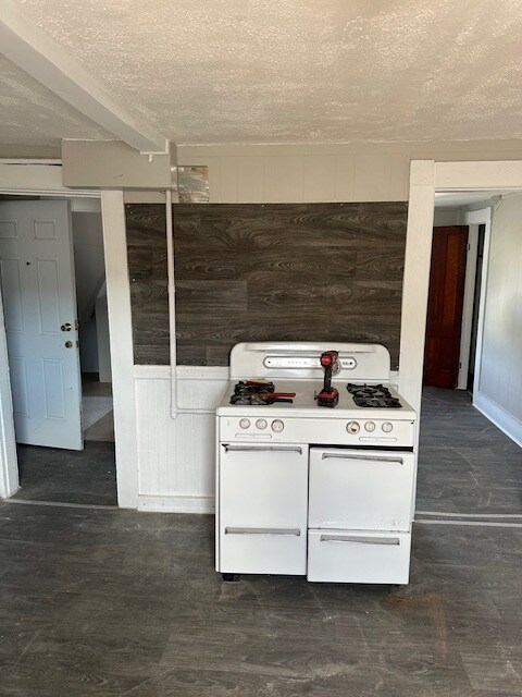 Building Photo - 89 Wood St