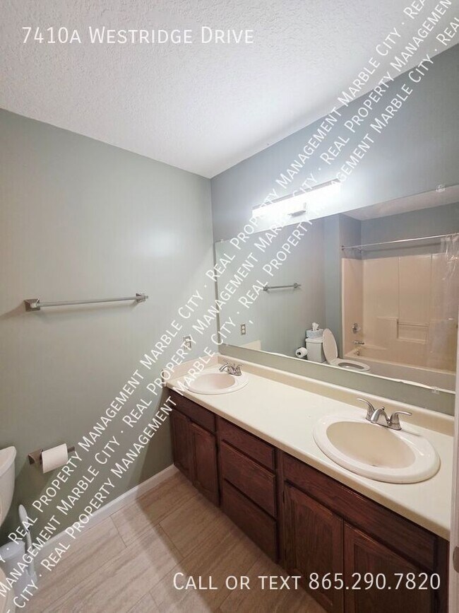 Building Photo - 7410 Westridge Dr