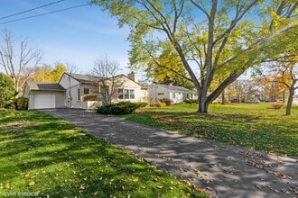 Building Photo - 817 Dundee Ave