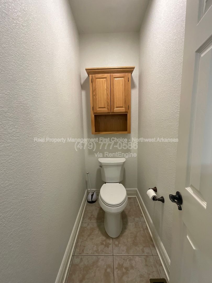 Building Photo - 1 Dent Ln