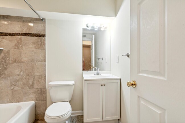 Building Photo - 1519 N 16th St