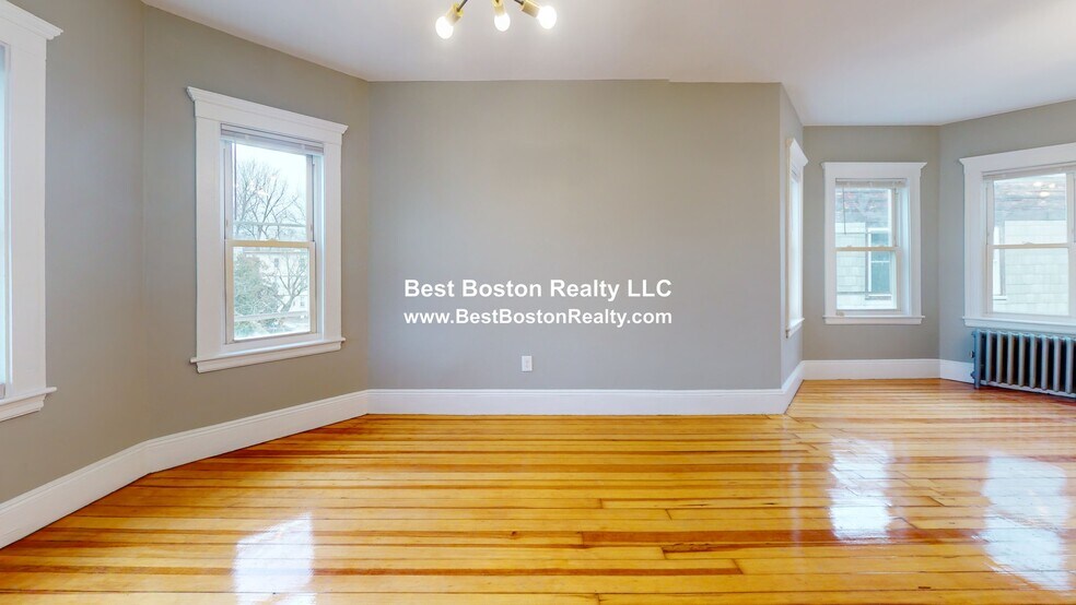 Building Photo - 3943 Washington St