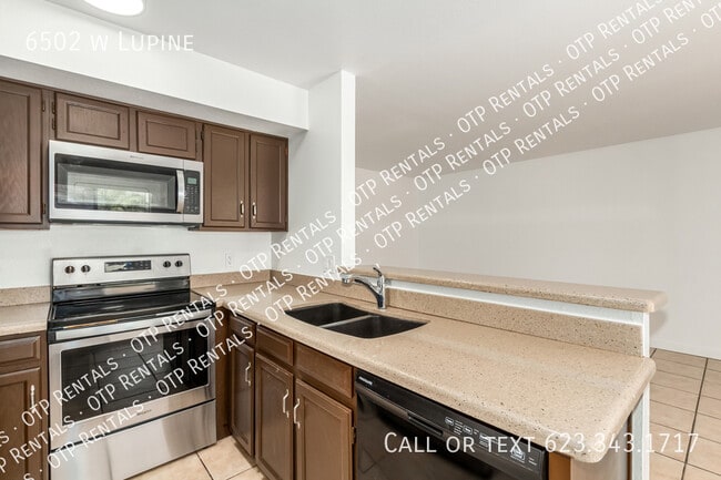 Building Photo - 6502 w Lupine-