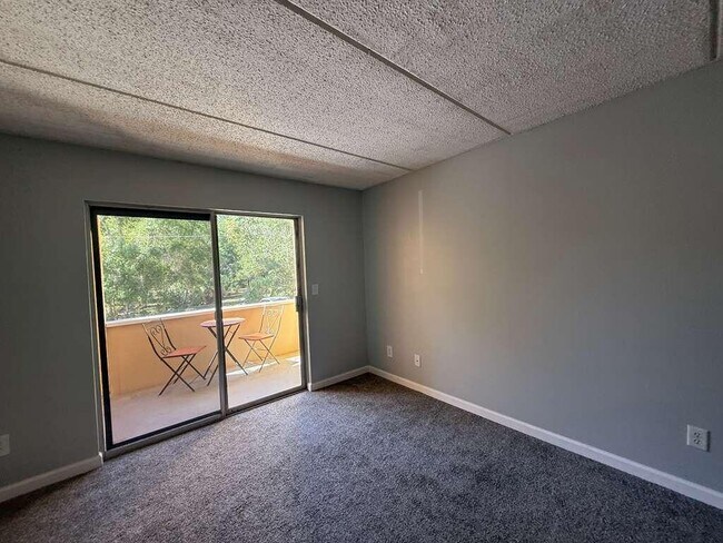 Building Photo - 209 W Miracle Strip Pkwy