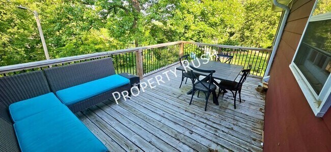 Building Photo - 3229 Westonia Dr