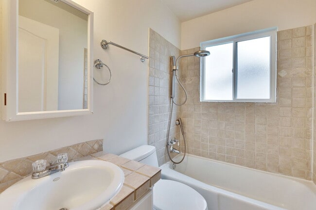 Building Photo - 7709 Shoal Creek Blvd