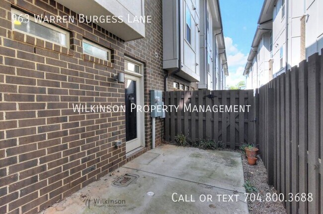 Building Photo - 963 Warren Burgess Ln