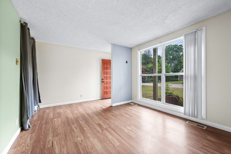 Building Photo - 5409 Country Dr