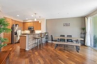 Building Photo - Richmond