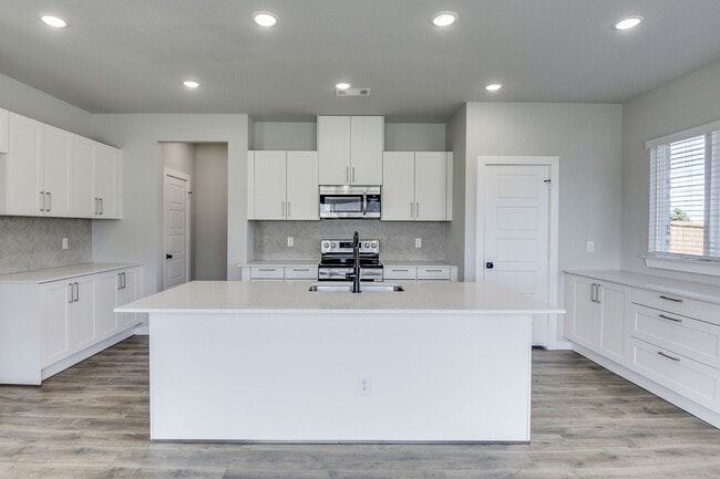 Building Photo - AVAILABLE NOW! LUXURIOUS TRIPLEX LOCATED ON 1-ACRE LOT IN MIDLOTHIAN, TX!