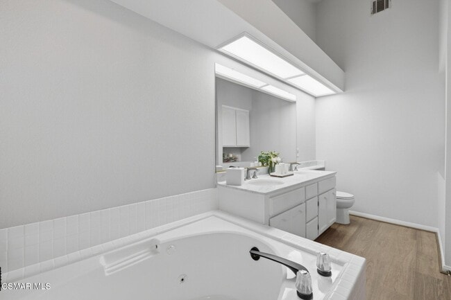 Building Photo - 228 Hill Ranch Dr