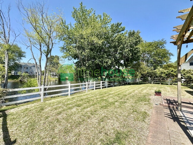 Building Photo - 3097 Polk Dr