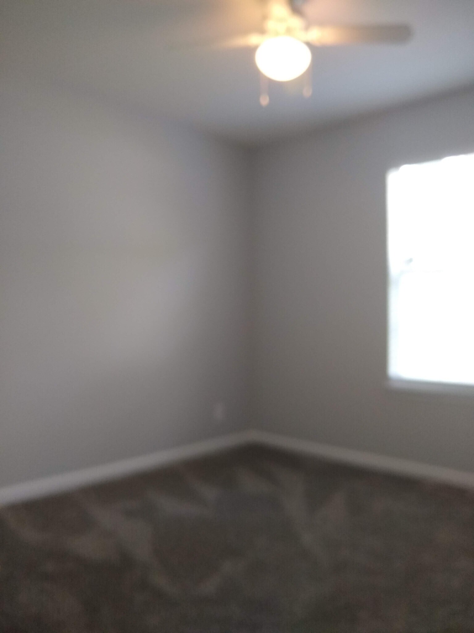 Bed 3 - 967 may Apple dr