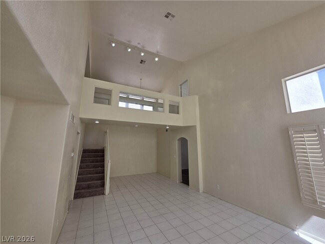 Building Photo - 8008 Dover Shores Ave