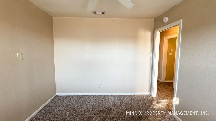 Building Photo - 3005 49th St