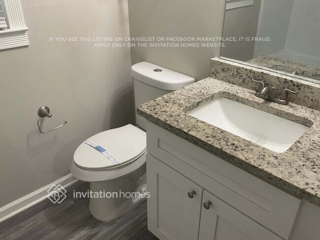 Building Photo - 3269 Robin Hood Ln