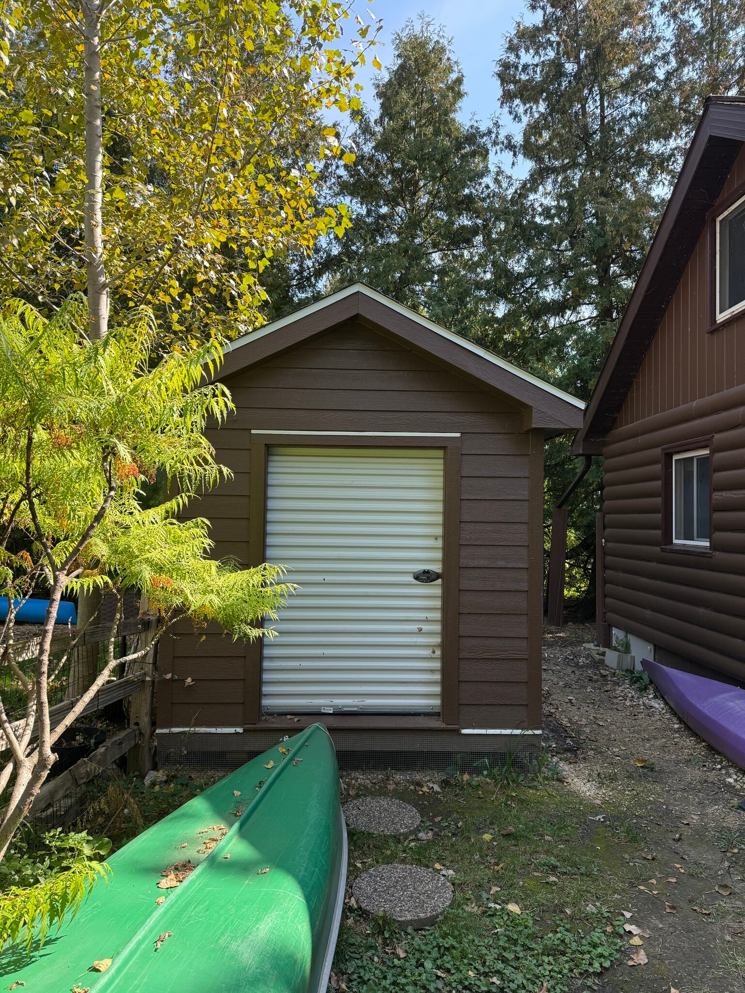 8x10 storage shed - 4407 Outlook St