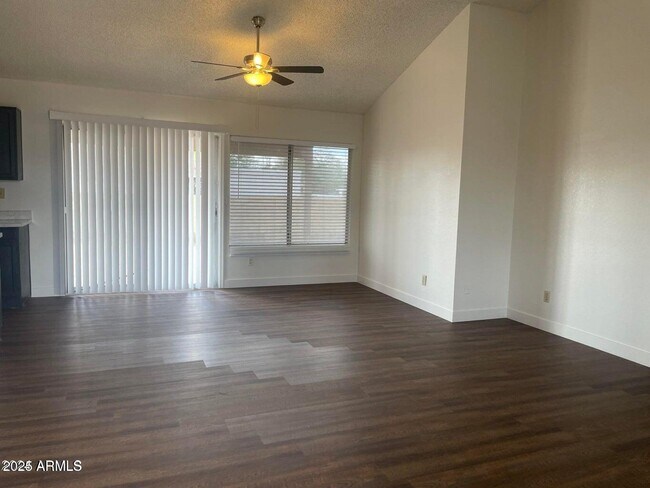 Building Photo - 10614 N 72nd Ave