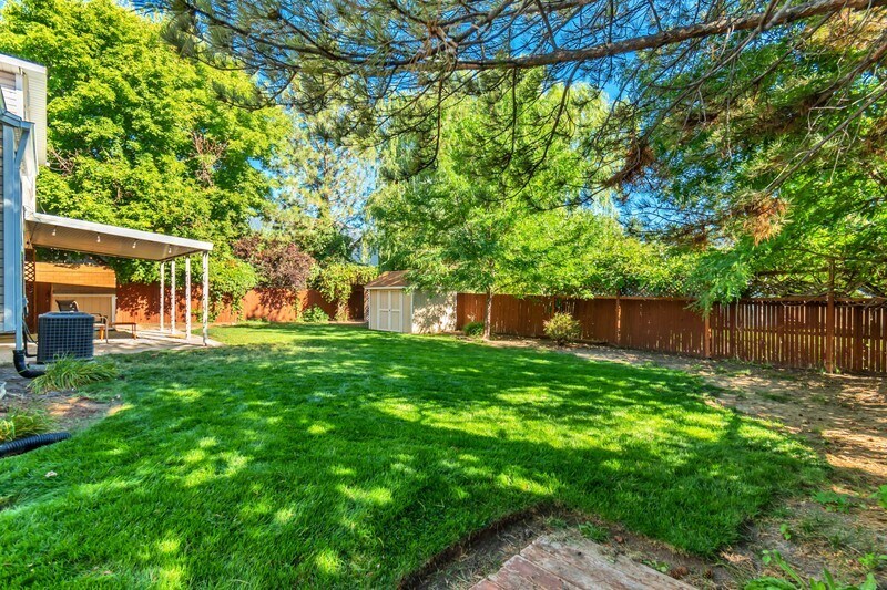 Building Photo - 582 Meadow Hill Dr