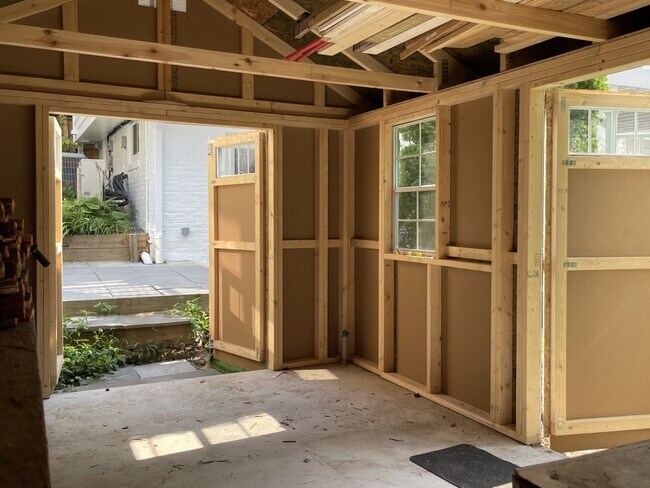 Building Photo - 4107 Aspen St