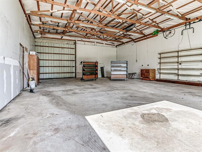 Building Photo - 1170 Mockingbird Cir
