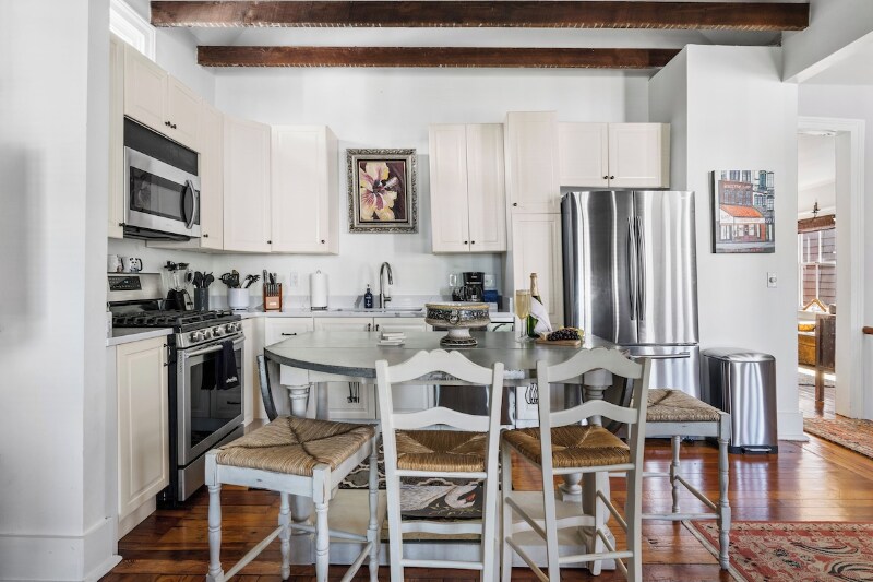 Building Photo - 246 Ashley Ave