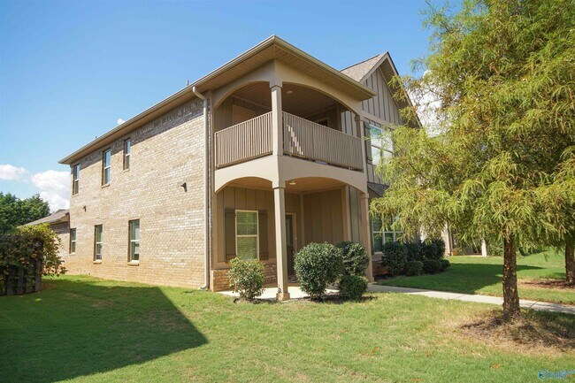 Building Photo - 12 Silky Oak Cir SW