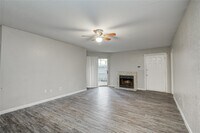 Building Photo - 9797 Leawood Blvd