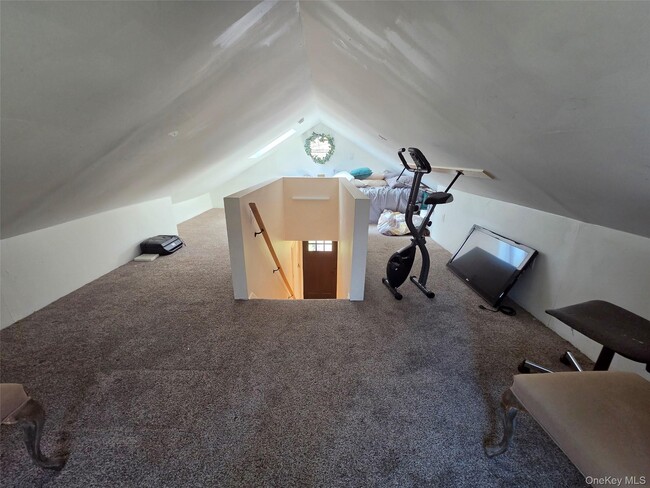 Building Photo - 36 Julie Ln