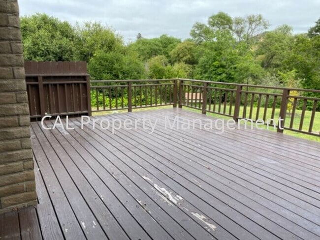 Building Photo - 2 Bed/ 2 Bath Condominium Coming Soon!